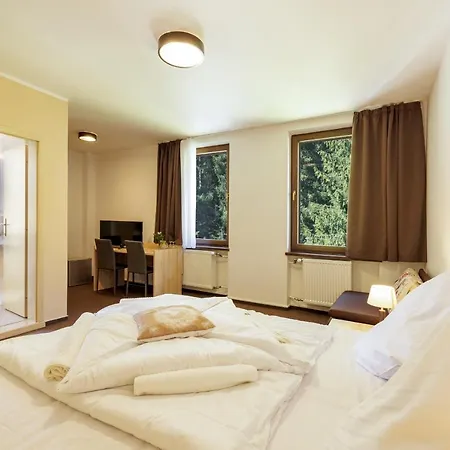 Lopusna Dolina 3*