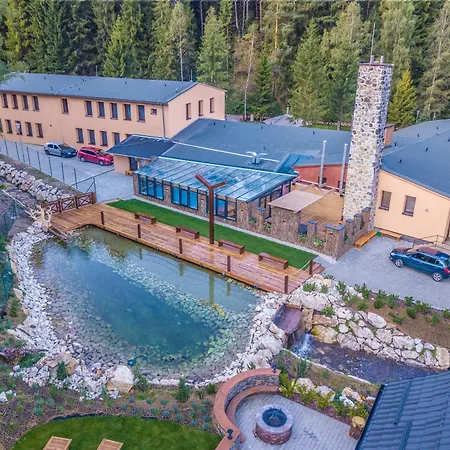 Lopusna Dolina 3* 斯维特