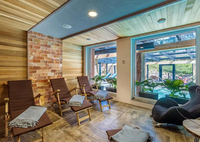 Lopusna Dolina Resort 3*